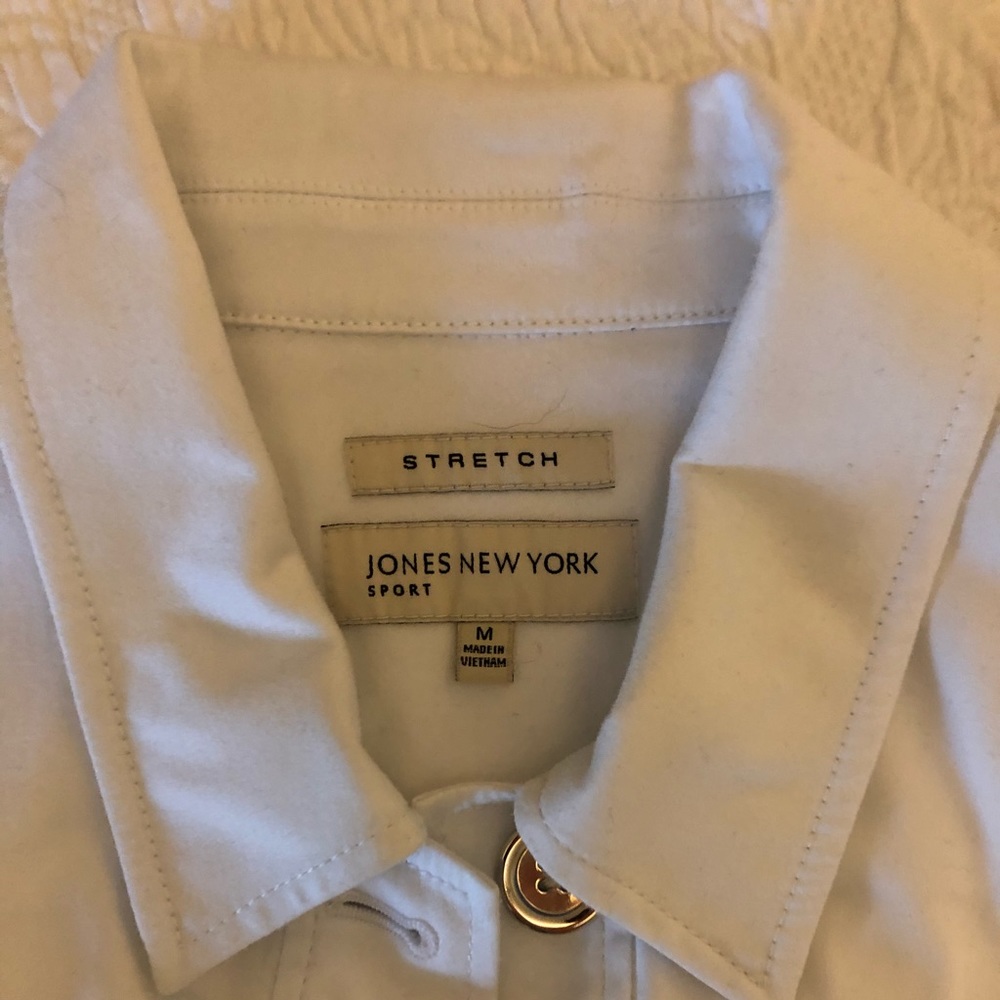 White jacket - Picture 6 of 8